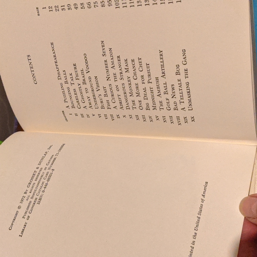 The Hardy Boys book 1970s vintage books - Picture 2 of 4